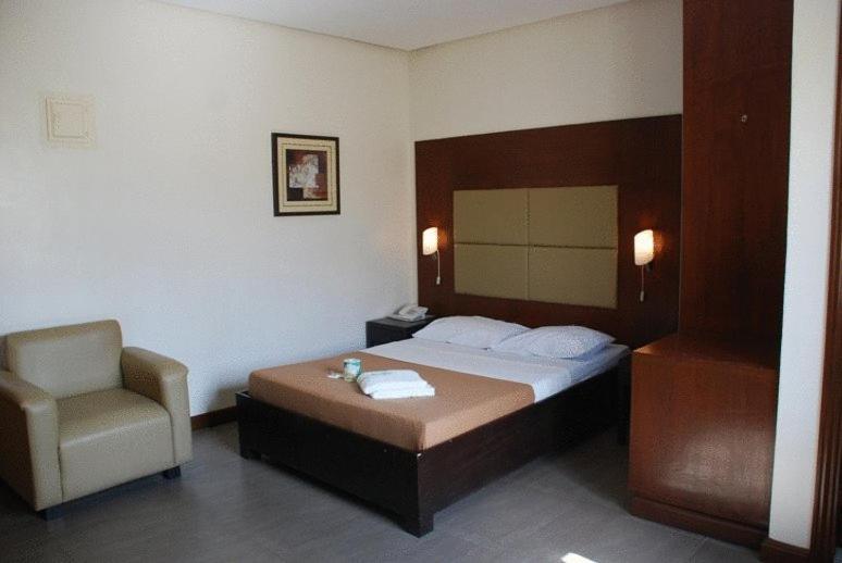 Cebu Century Hotel ภายนอก รูปภาพ